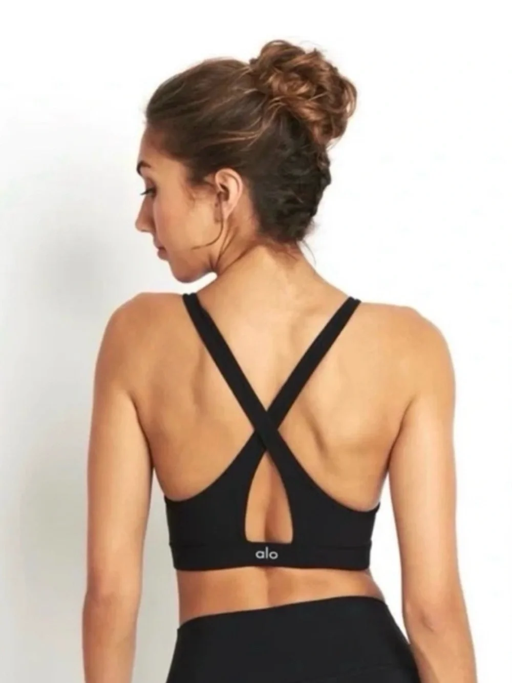 ALO Yoga High-Neck Cutout Sports Bralette - Black